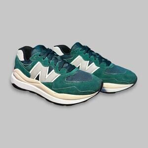 New Balance 57/40 Green Suede Men’s Sneakers - Size 7